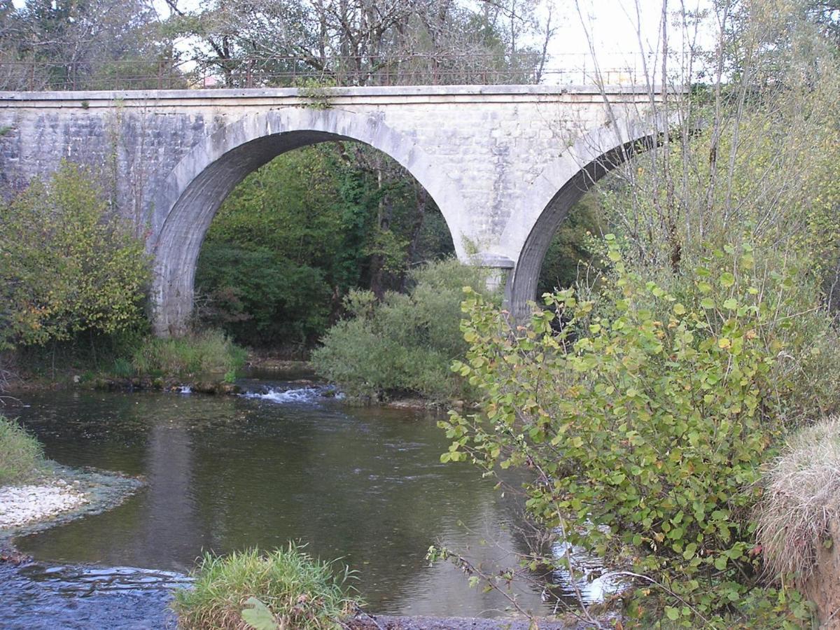 Gite De L'Ancheronne 12 Couchages Spa Lavans-sur-Valouse Luaran gambar