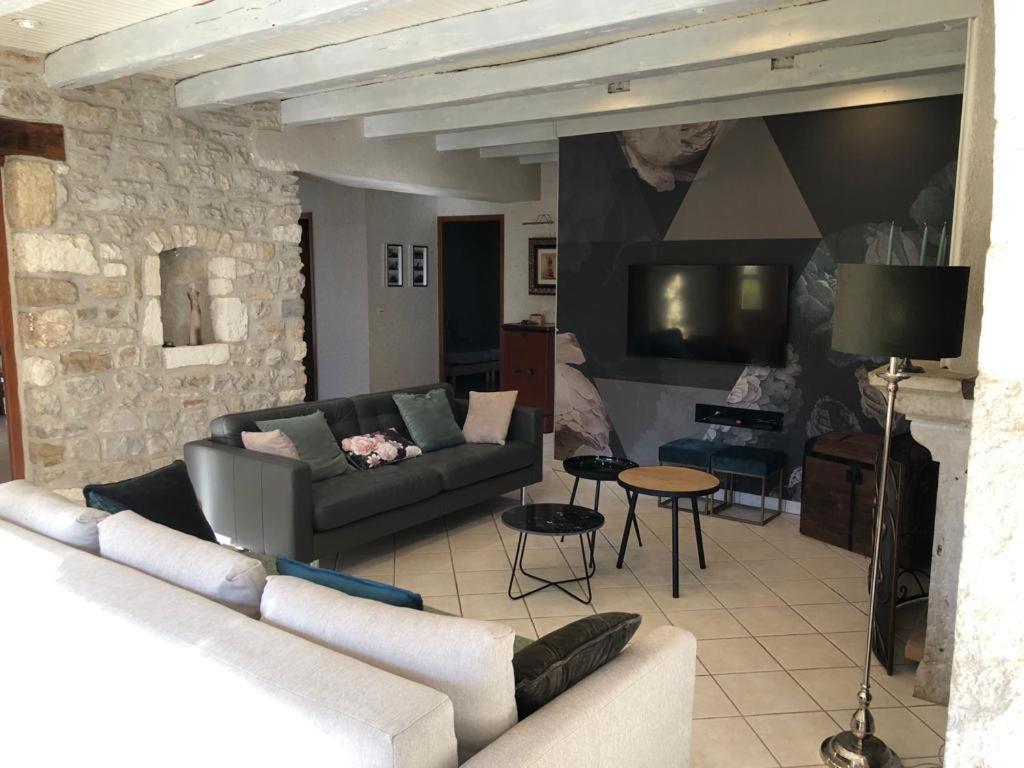 Gite De L'Ancheronne 12 Couchages Spa Lavans-sur-Valouse Luaran gambar